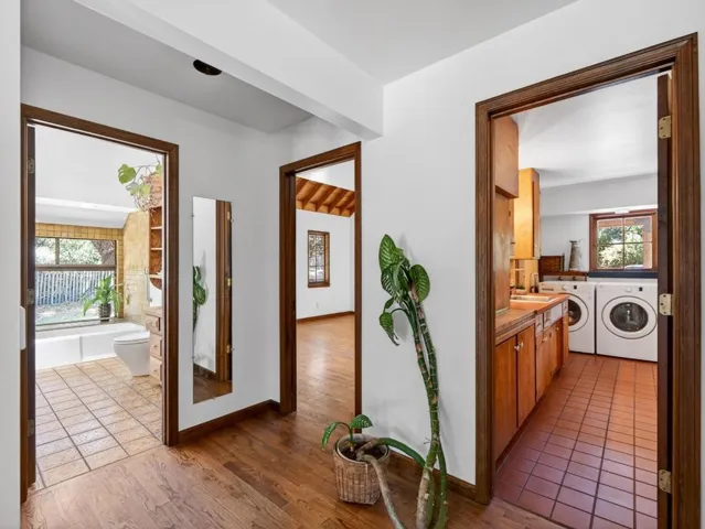 925 Old Farm Lane, Aptos, California 95003