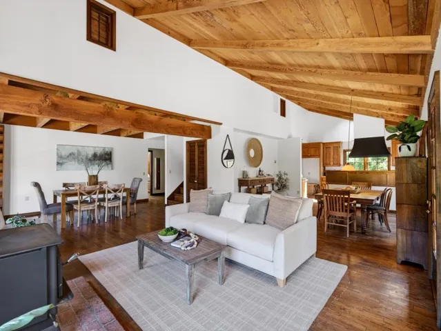 925 Old Farm Lane, Aptos, California 95003