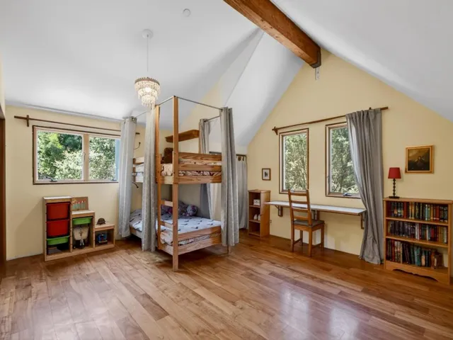 925 Old Farm Lane, Aptos, California 95003
