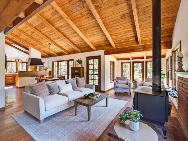 925 Old Farm Lane, Aptos, California 95003