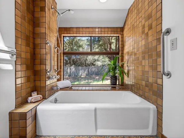 925 Old Farm Lane, Aptos, California 95003