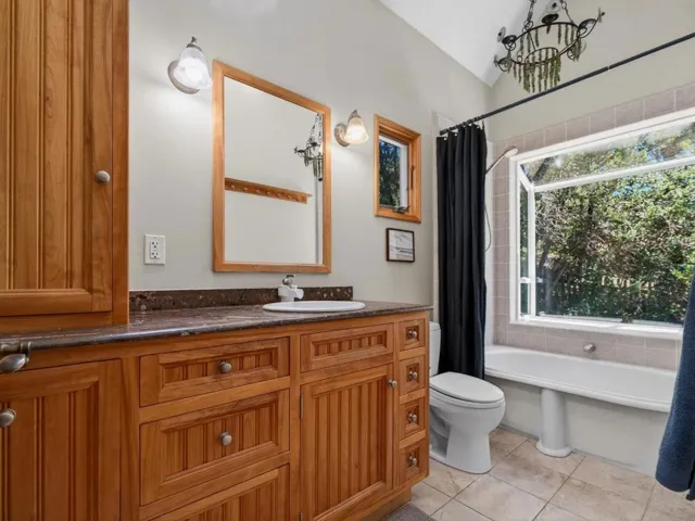 925 Old Farm Lane, Aptos, California 95003