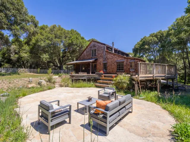 925 Old Farm Lane, Aptos, California 95003