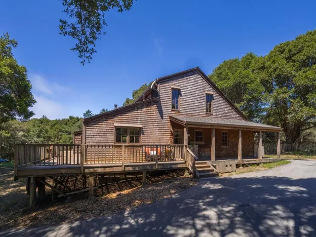 925 Old Farm Lane, Aptos, California 95003