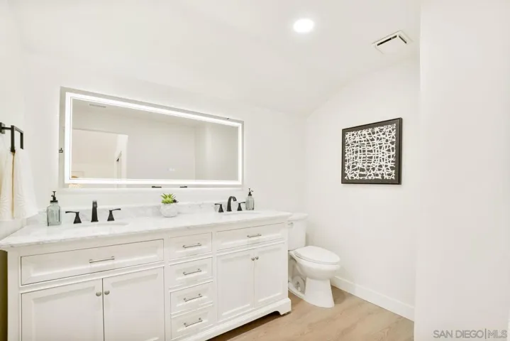 9956 Cummins Pl, San Diego, California 92131
