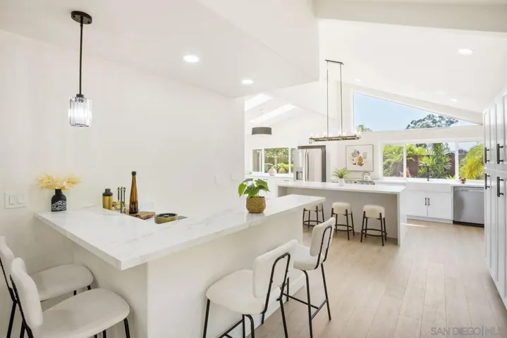 9956 Cummins Pl, San Diego, California 92131