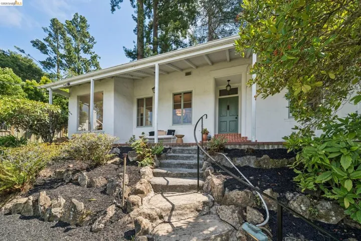 5933 Johnston Dr., Oakland, California 94611