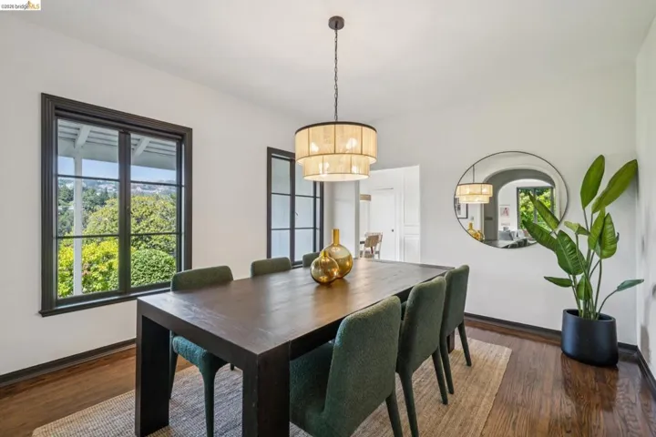 5933 Johnston Dr., Oakland, California 94611