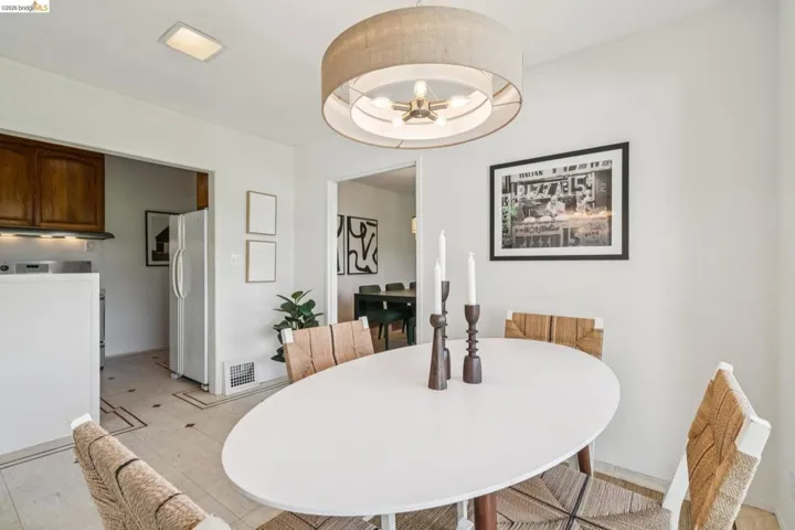 5933 Johnston Dr., Oakland, California 94611