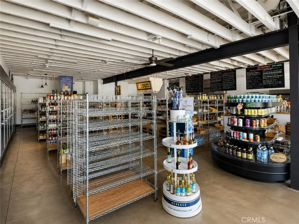 2305 Ocean Park, Santa Monica, California 90405 — photo 5