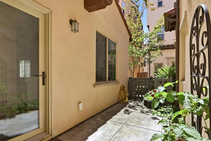 69 Henriques Lane, Milpitas, California 95035