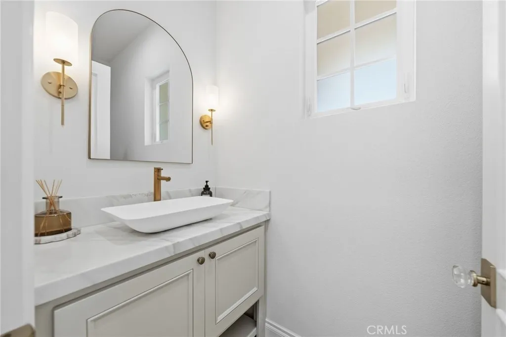 powder hallway bath
