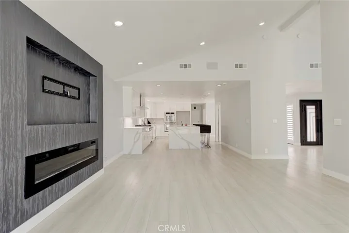 9450 Tampa, Northridge, California 91324
