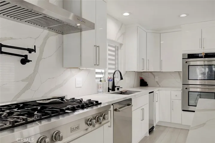 9450 Tampa, Northridge, California 91324
