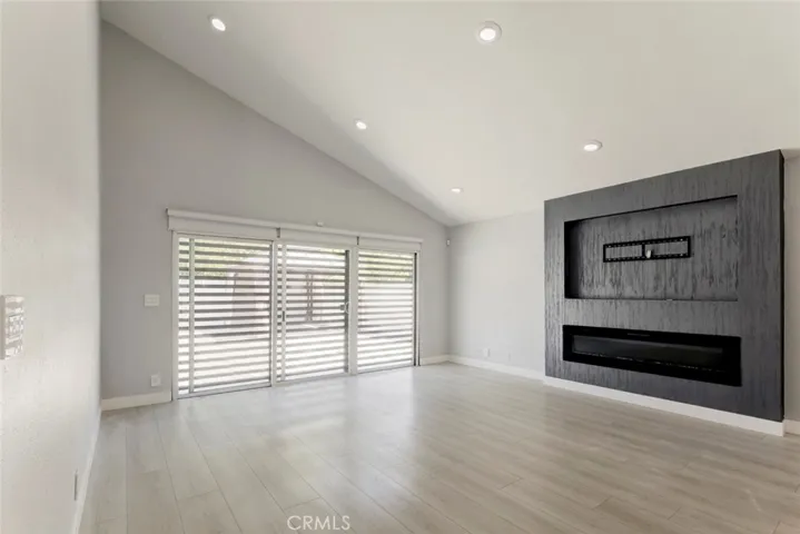 9450 Tampa, Northridge, California 91324