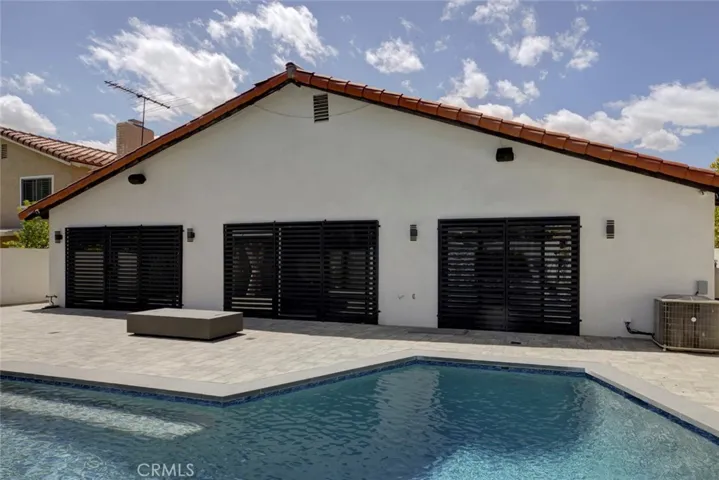 9450 Tampa, Northridge, California 91324