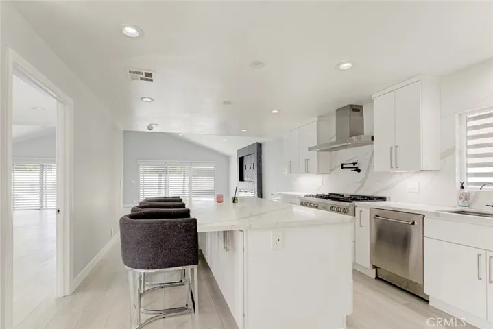 9450 Tampa, Northridge, California 91324
