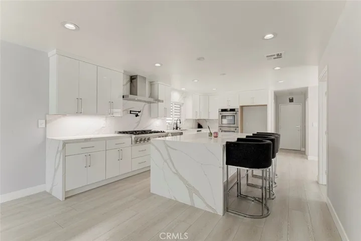 9450 Tampa, Northridge, California 91324
