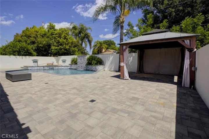 9450 Tampa, Northridge, California 91324