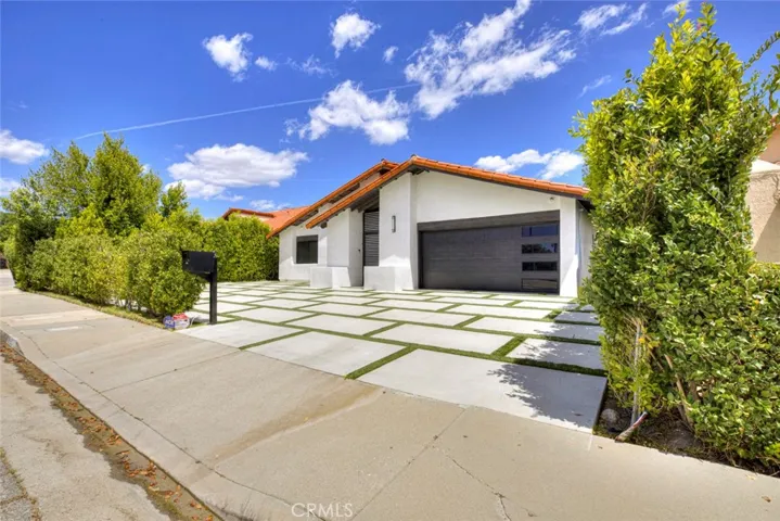 9450 Tampa, Northridge, California 91324