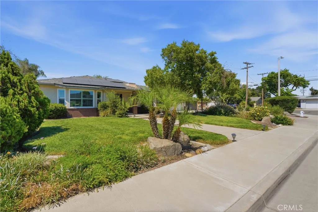 100 W Adrian Way, Hanford, California 93230 — photo 4