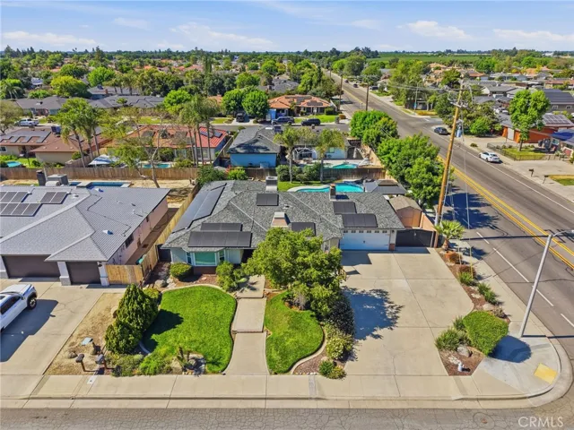 100 W Adrian Way, Hanford, California 93230