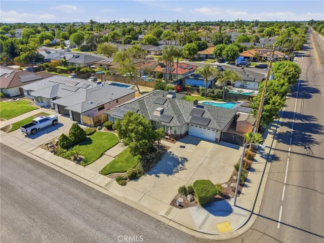 100 W Adrian Way, Hanford, California 93230