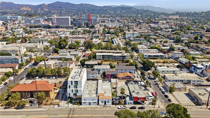 4563 Santa Monica, Los Angeles, California 90029