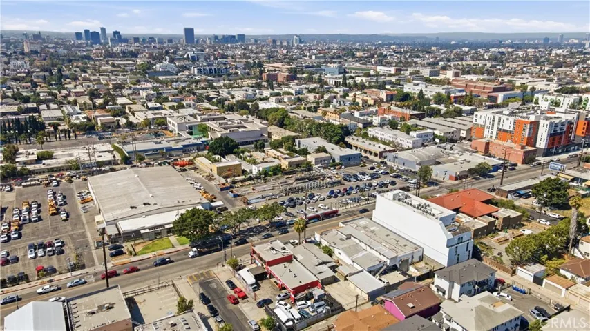 4563 Santa Monica, Los Angeles, California 90029