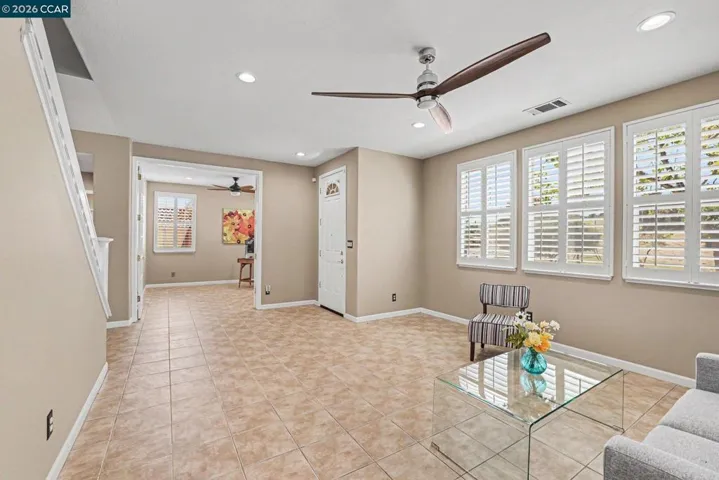 586 Dutch Elm Dr, Hercules, California 94547