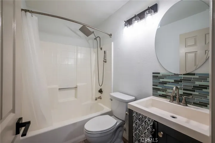 1723 Cedar 103, Long Beach, California 90813