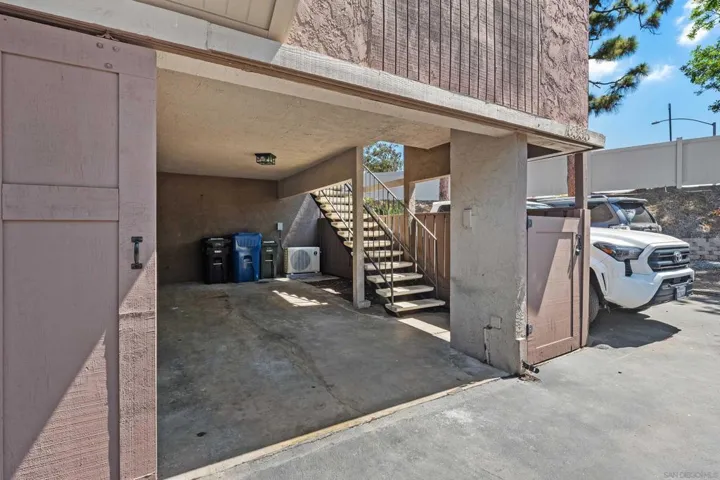 6386 Caminito Salado, San Diego, California 92111
