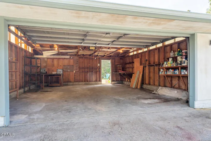 Large Garage With Workshop