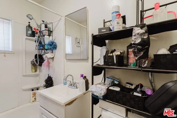 619 E 87th Street, Los Angeles, California 90002
