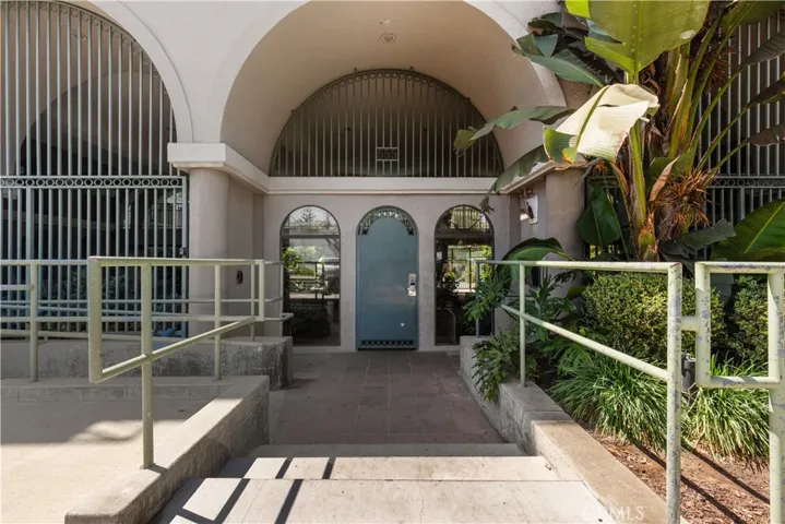 555 Maine Avenue 207, Long Beach, California 90802