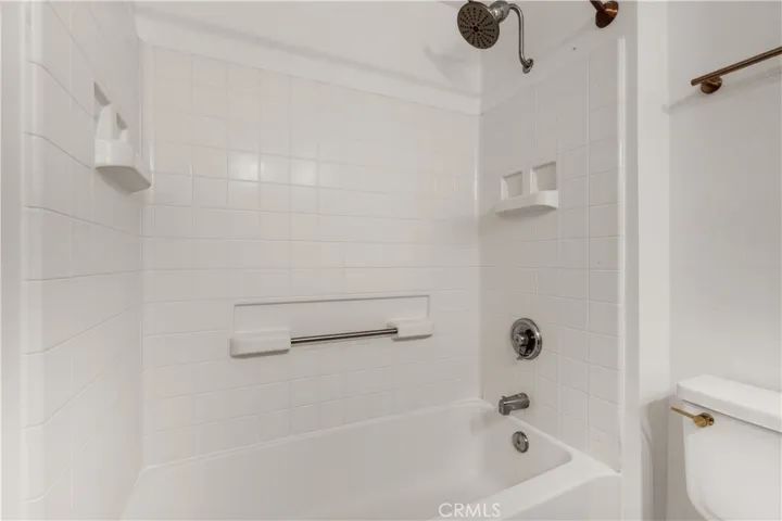 555 Maine Avenue 207, Long Beach, California 90802