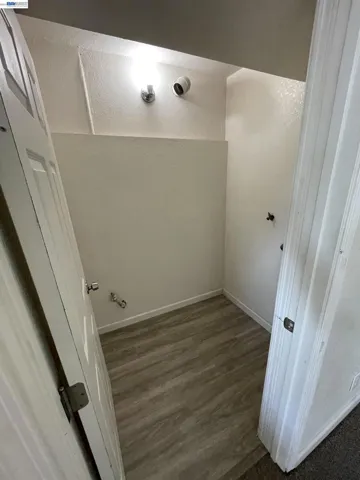 2424 E 24th Street, Oakland, California 94601