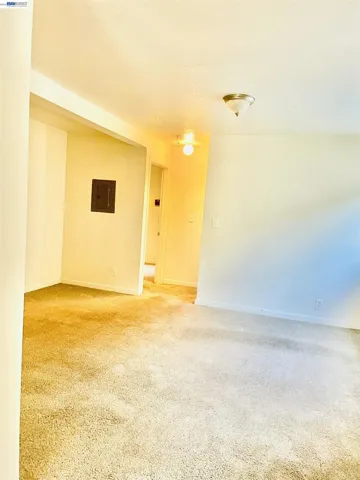 2424 E 24th Street, Oakland, California 94601