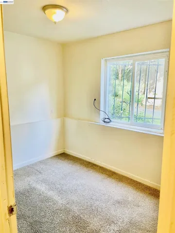 2424 E 24th Street, Oakland, California 94601