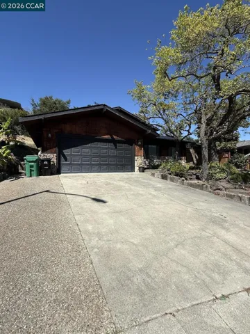 40 Carter Ct, El Sobrante, California 94803-3314