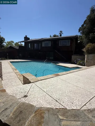 40 Carter Ct, El Sobrante, California 94803-3314