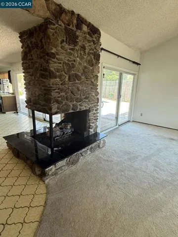 40 Carter Ct, El Sobrante, California 94803-3314