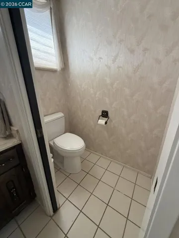 40 Carter Ct, El Sobrante, California 94803-3314