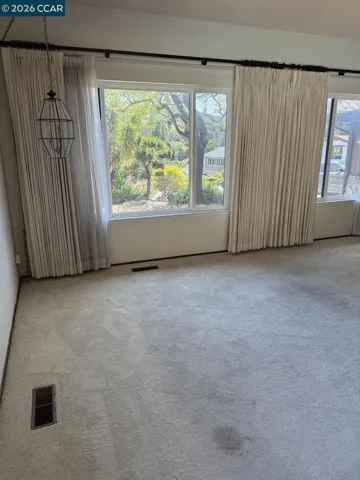 40 Carter Ct, El Sobrante, California 94803-3314