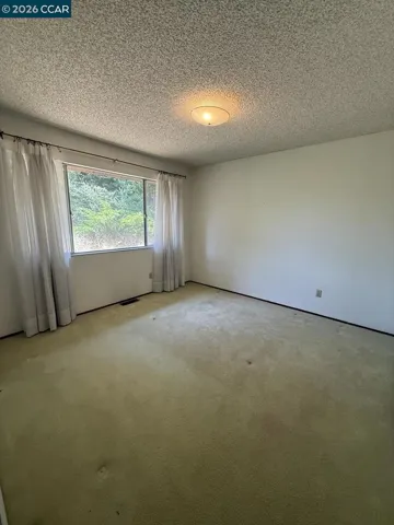 40 Carter Ct, El Sobrante, California 94803-3314