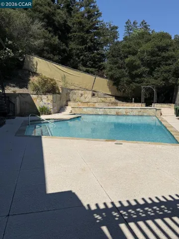 40 Carter Ct, El Sobrante, California 94803-3314