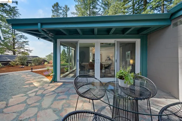 100 Avenida Drive, Berkeley, California 94708-2125