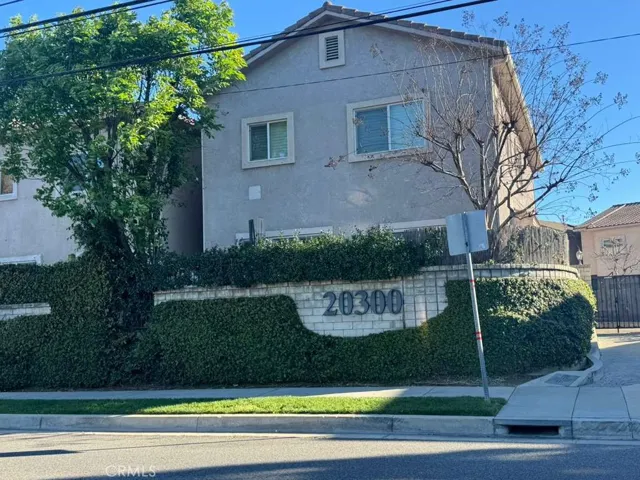 20300 Vanowen Street 29, Winnetka, California 91306