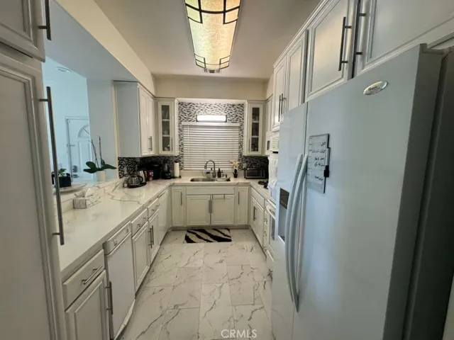20300 Vanowen Street 29, Winnetka, California 91306