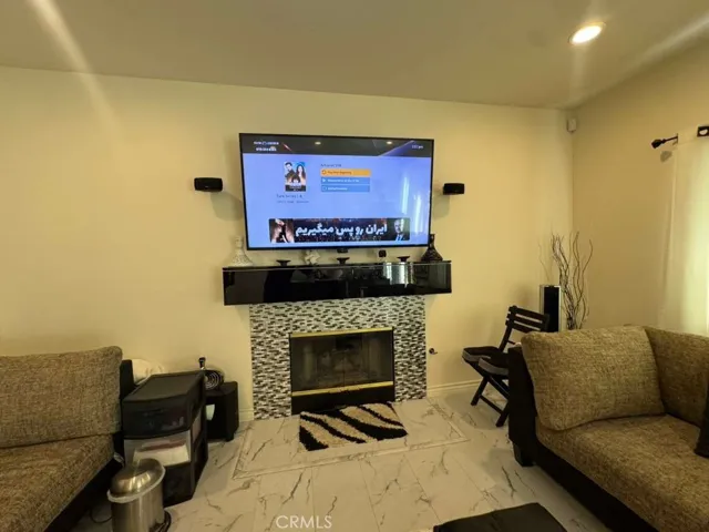 20300 Vanowen Street 29, Winnetka, California 91306